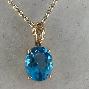 NEW - Macy's 14KT Solid Gold Genuine Oval Blue Topaz Pendant Glamcore Sparkly